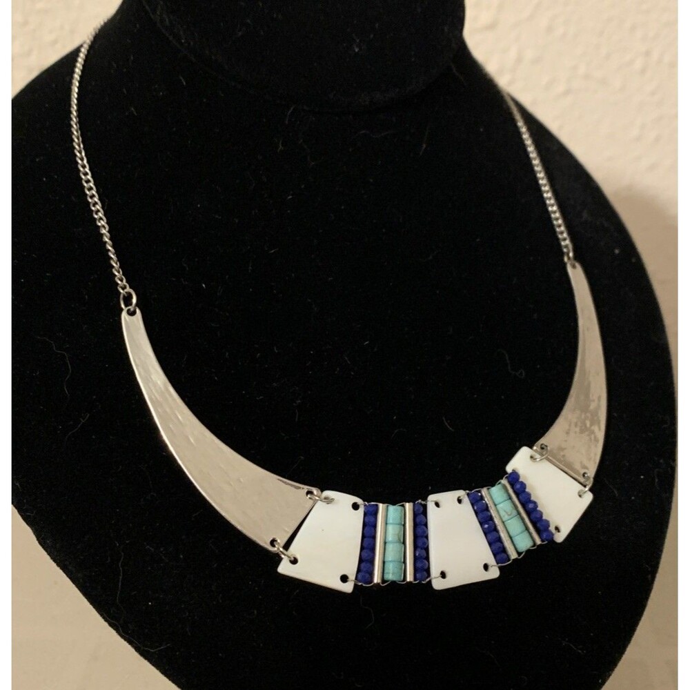 Turquoise Lapis MOP Fashion Necklace Glass Silver Tone
